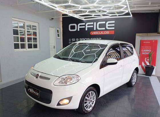 FIAT PALIO 1.4 MPI ATTRACTIVE 8V FLEX 4P MANUAL FIAT PALIO 1.4 MPI ATTRACTIVE 8V FLEX 4P MANUAL